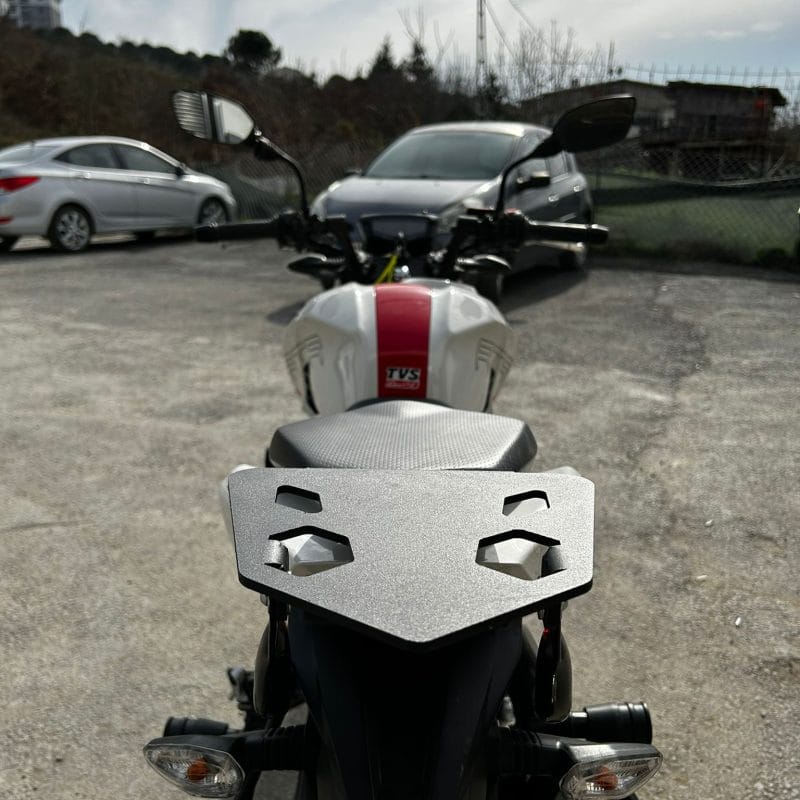 APACHE RTR200 TOPCASE ÇANTA DEMİRİ