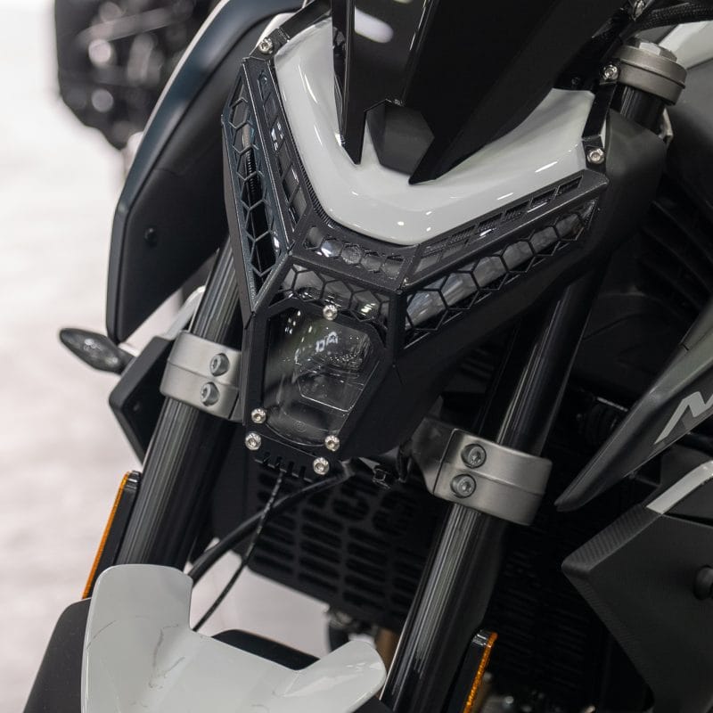 450 NK UYUMLU PLEKSİ FAR KORUMA